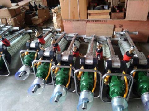 點擊查看詳細信息<br>標題：MQT-130/2.8型氣動錨桿鉆機15898635797 0537-3202711 閱讀次數(shù)：2525